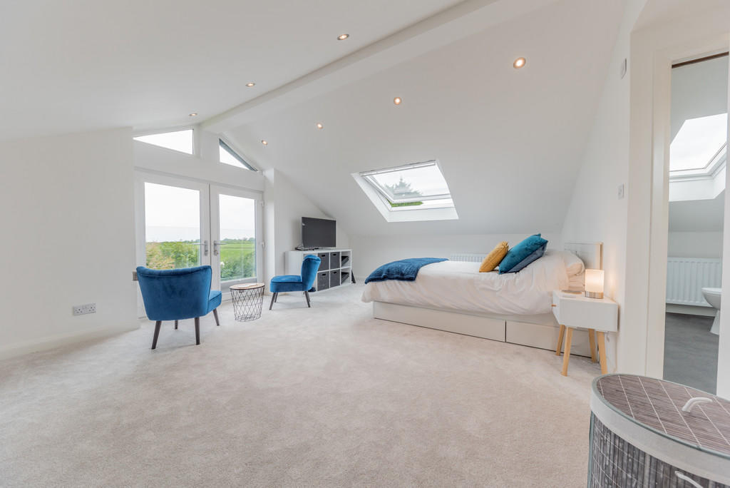 Stoneleigh 2, Warton